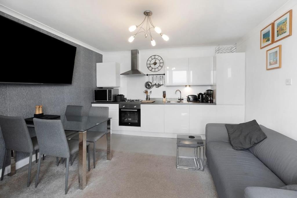 Beach Front Flat Shaldon With Parking Exteriör bild