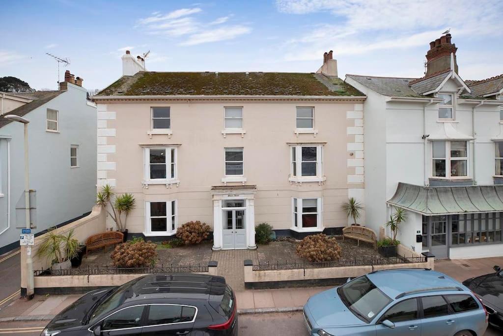 Beach Front Flat Shaldon With Parking Exteriör bild